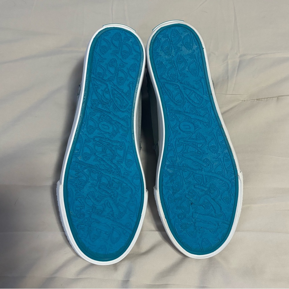 Blowfish Malibu Play Sneakers NWOT - Picture 4 of 4